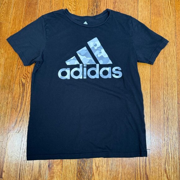Adidas Women's XL T-Shirt  Camo Logo Graphic Tee Black Short Sleeve NWOT - Picture 1 of 6